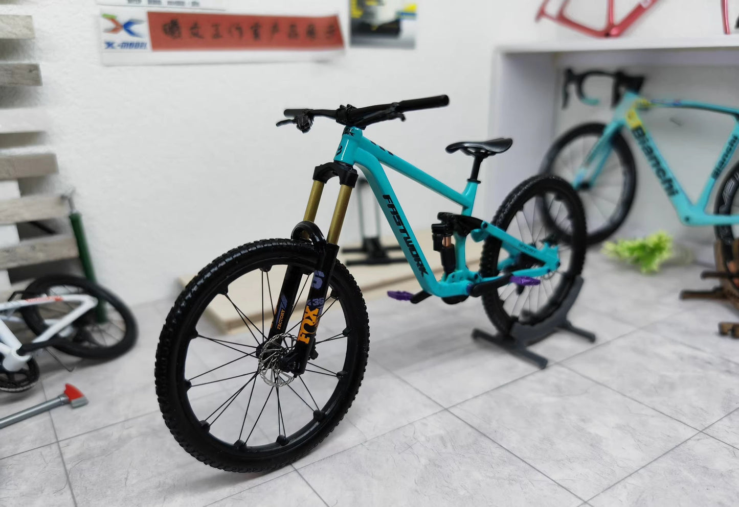 Himalo Fastwork Full Suspension MTB Scale Model | Miniature Bike Model