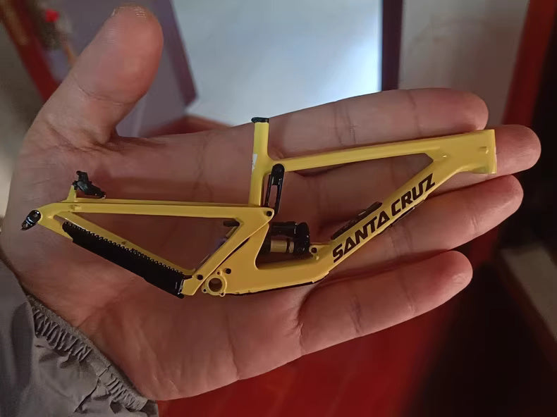 Santa Cruz Nomad Full Suspension MTB Scale Model | V10 Megatower Bullit Bronson Hightower 5010 Tallboy Chameleon Miniature Bike Model