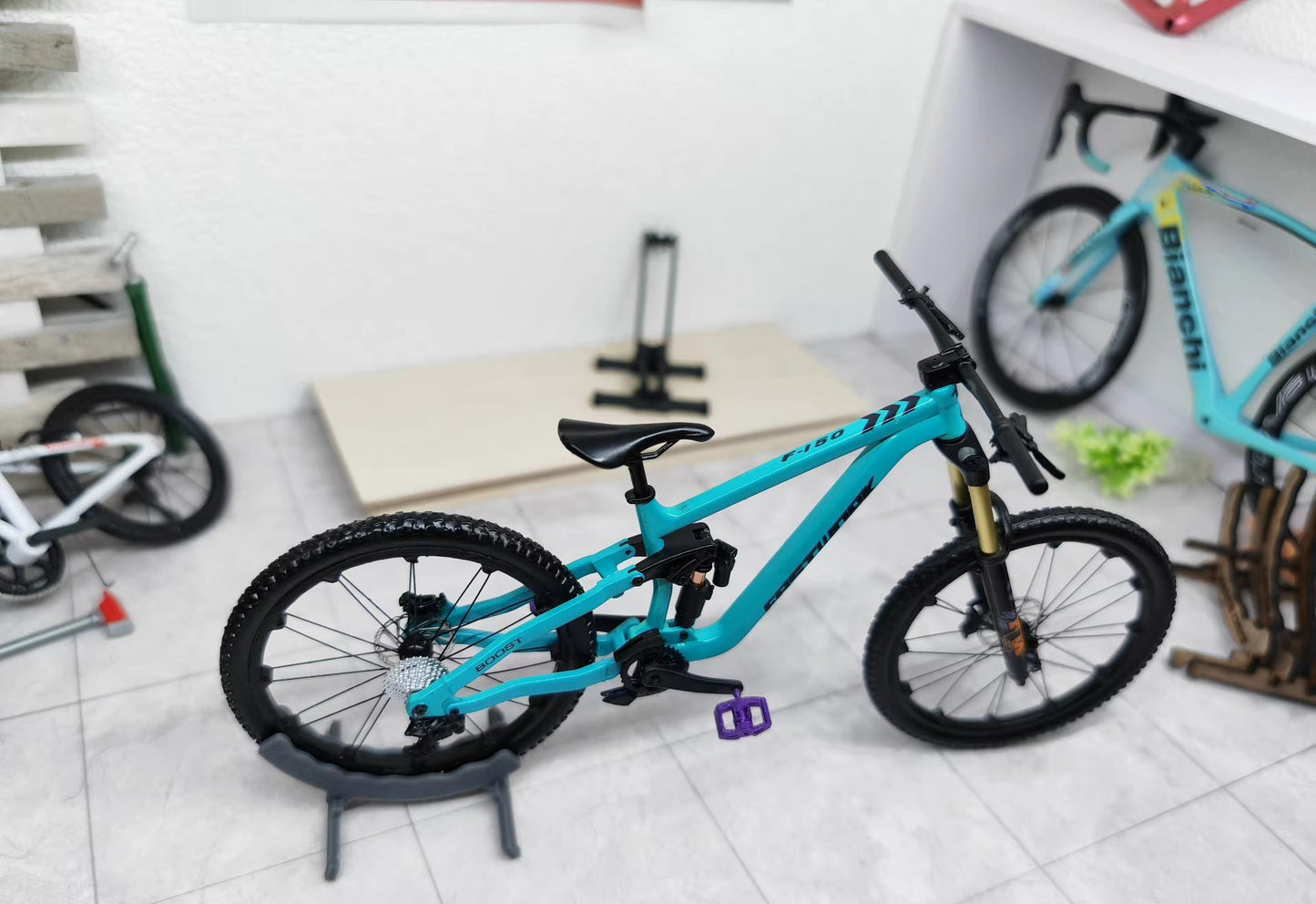 Himalo Fastwork Full Suspension MTB Scale Model | Miniature Bike Model