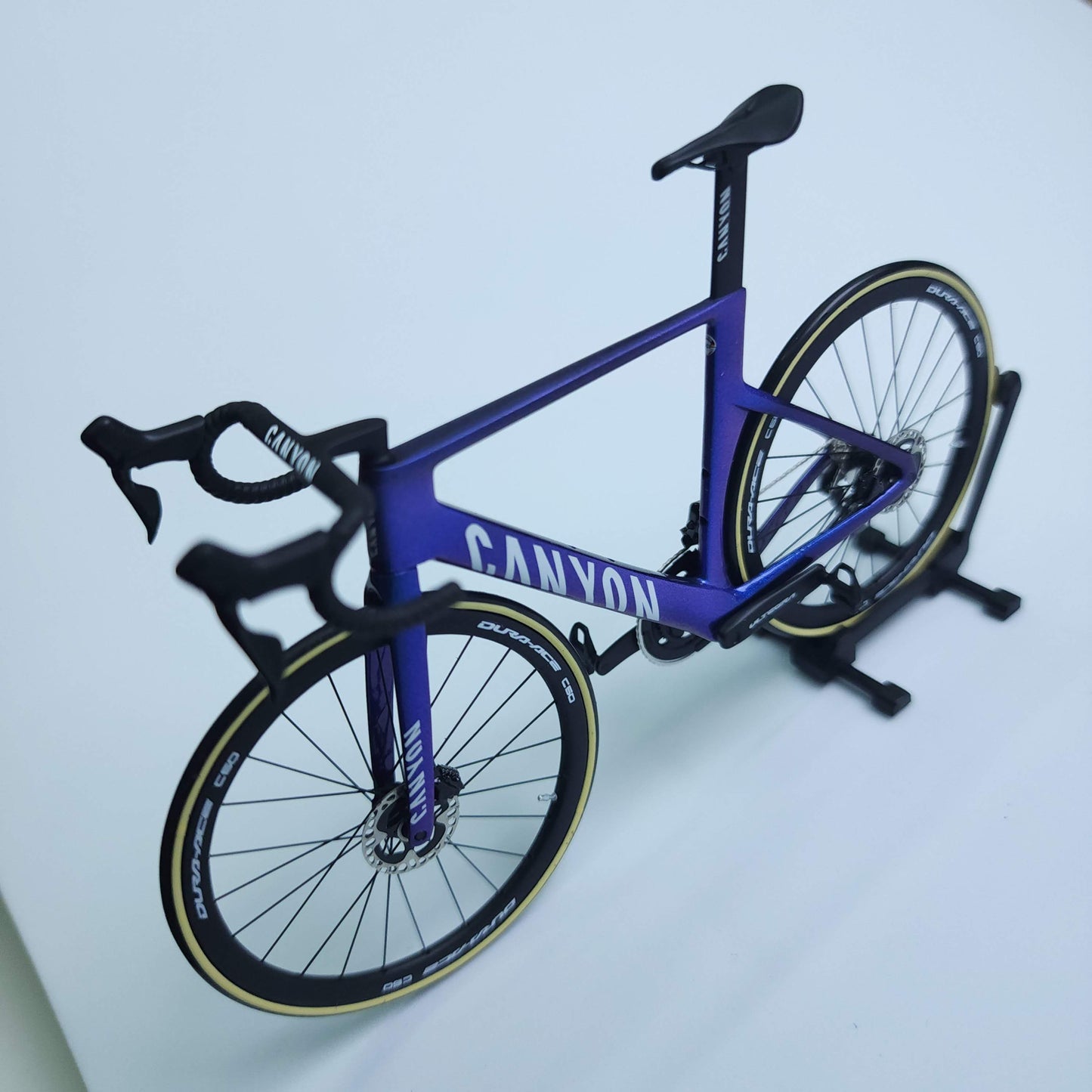 Canyon Aeroad CF SLX CFR ミニチュア モデル 1:12 ロードバイク | MVDP 友人や自分自身へのギフト |スケールモデル オーダーメイド 超リアル
