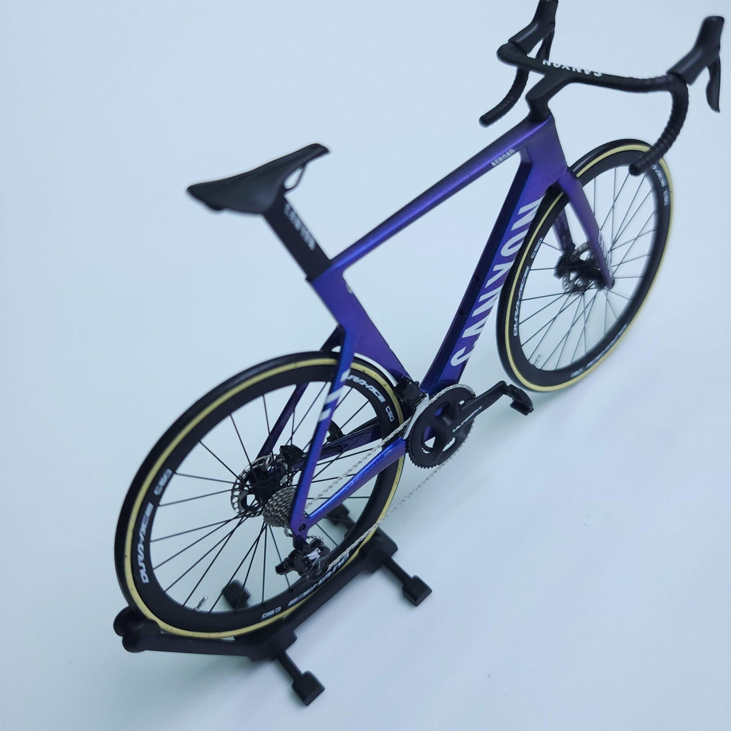 Canyon Aeroad CF SLX CFR ミニチュア モデル 1:12 ロードバイク | MVDP 友人や自分自身へのギフト |スケールモデル オーダーメイド 超リアル