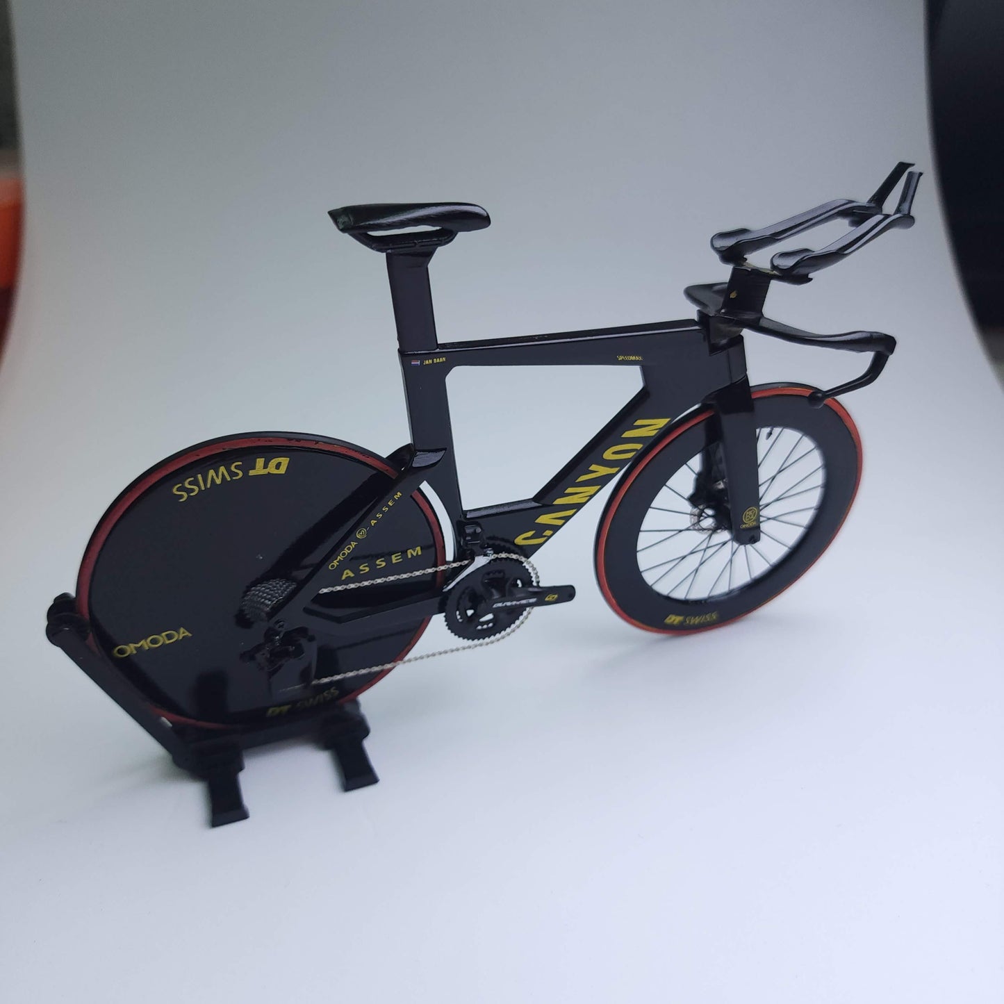 Canyon Aeroad CF SLX CFR ミニチュア モデル 1:12 ロードバイク | MVDP 友人や自分自身へのギフト |スケールモデル オーダーメイド 超リアル