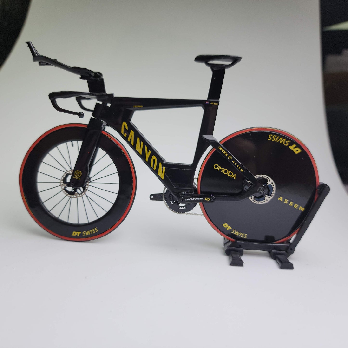 Canyon Aeroad CF SLX CFR ミニチュア モデル 1:12 ロードバイク | MVDP 友人や自分自身へのギフト |スケールモデル オーダーメイド 超リアル