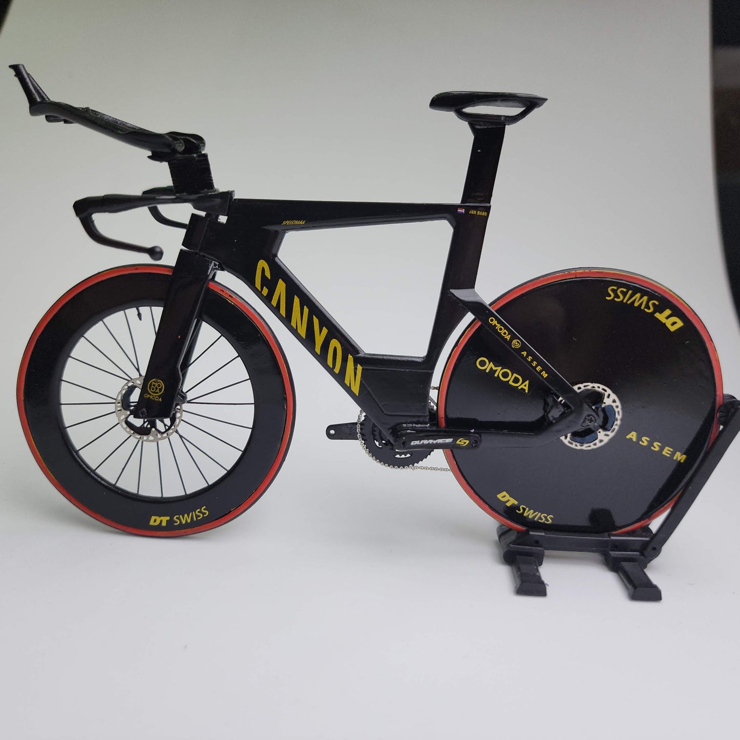 Canyon Aeroad CF SLX CFR ミニチュア モデル 1:12 ロードバイク | MVDP 友人や自分自身へのギフト |スケールモデル オーダーメイド 超リアル