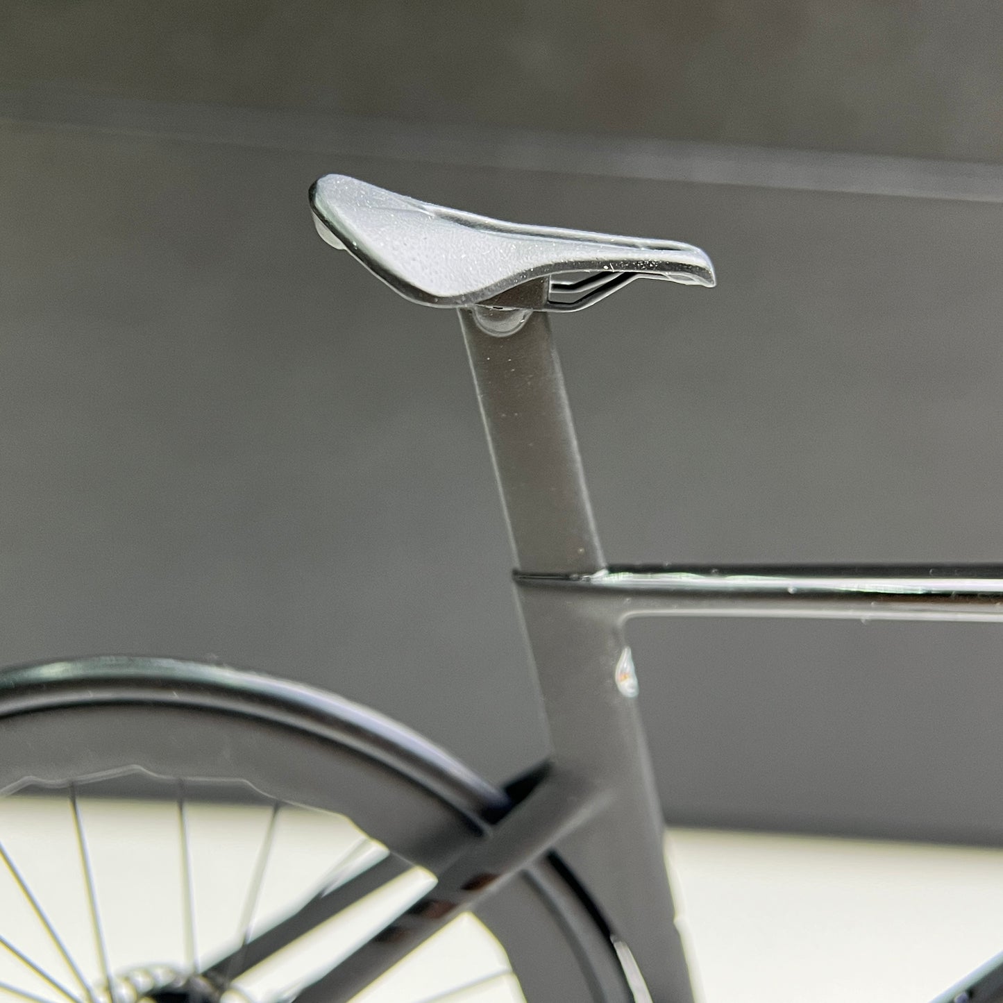 Canyon Aeroad CF SLX CFR Miniaturmodell 1:12 Rennrad | MVDP-Geschenk für deinen Partner oder dich selbst | Maßgeschneidertes, äußerst realistisches Modell