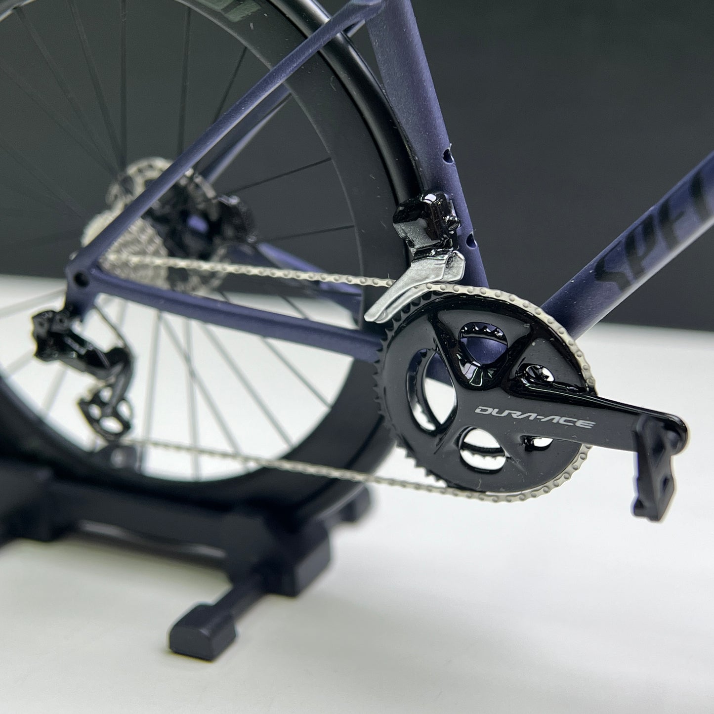 Specialized Miniatures Modell 1:12 Sworks SL7 SL8 Venge Aethos Rennrad | Geschenk für Ihren Partner oder sich selbst. Maßstabsgetreues Modell