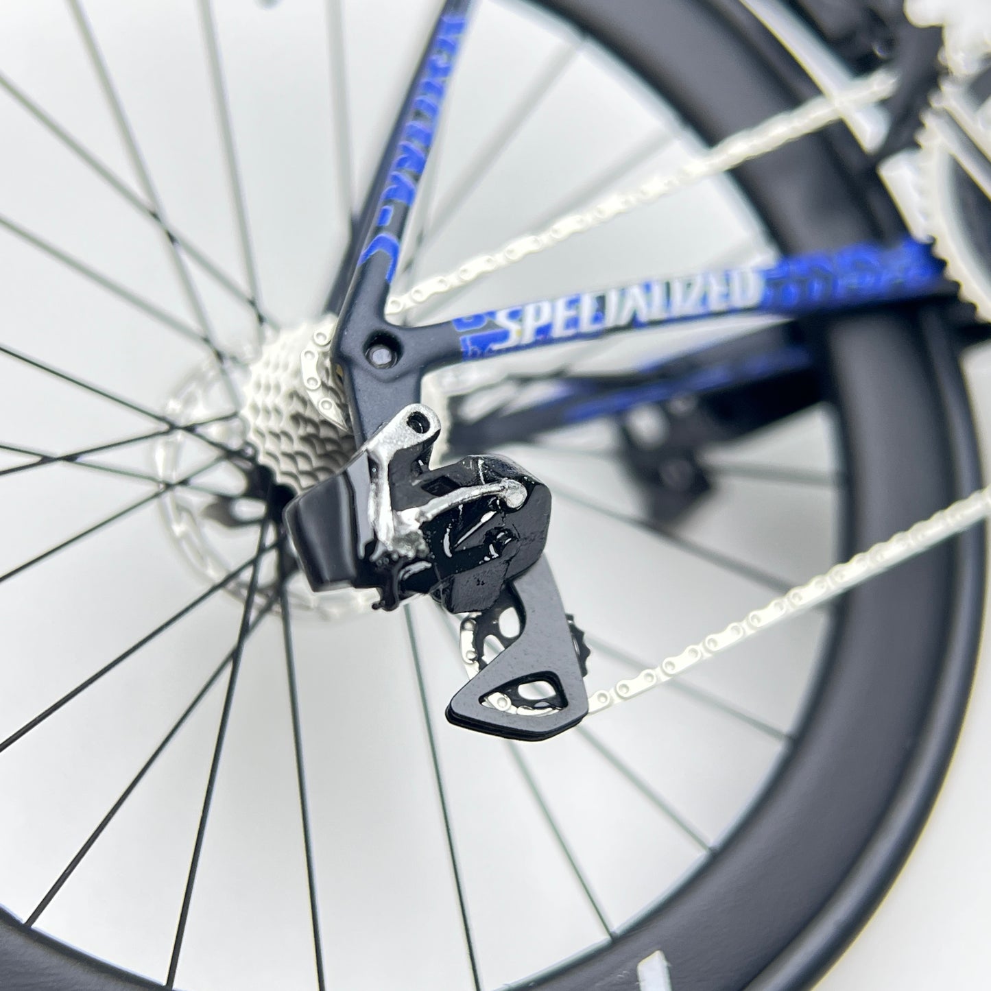 Specialized S-Works Tarmac SL8 LTD Red Bull 2025 TdF Miniatures Model 1:12 Compilation | Sworks Roadbike | Scale Models (Copy)