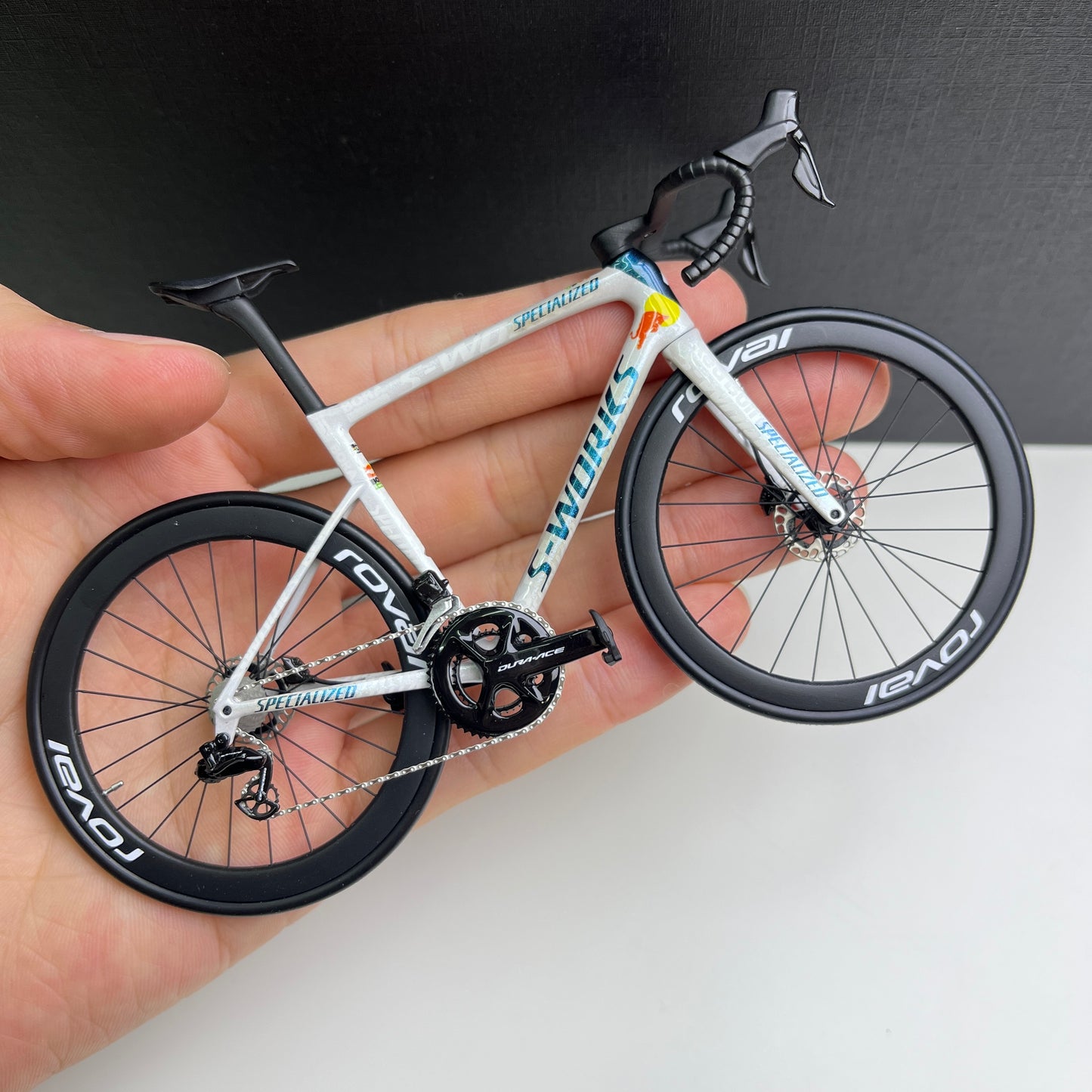 Specialized Tarmac SL8 LTD Red Bull BORA Hansgrohe Edition Miniatures Model 1:12 | Redbull Sworks Roadbike | Scale Models