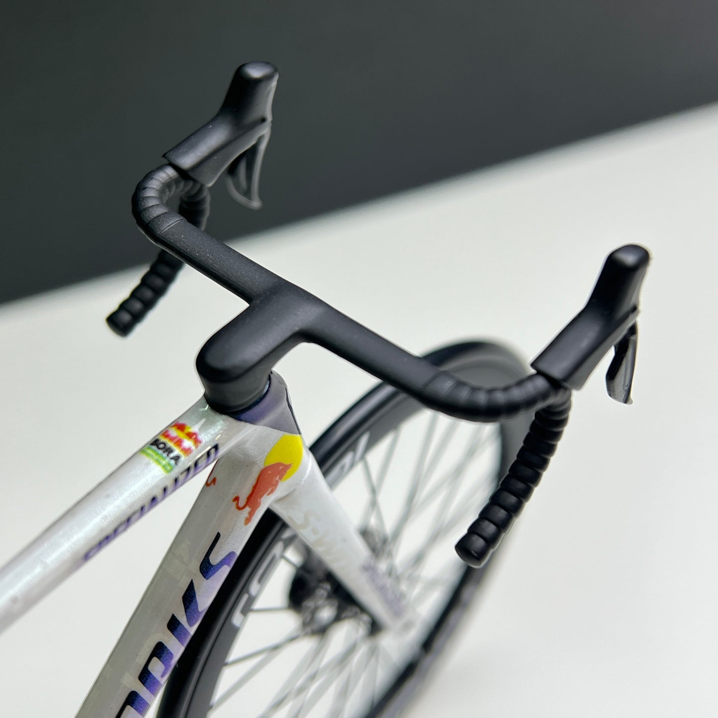 Specialized Tarmac SL8 LTD Red Bull BORA Hansgrohe Edition Miniatures Model 1:12 | Redbull Sworks Roadbike | Scale Models