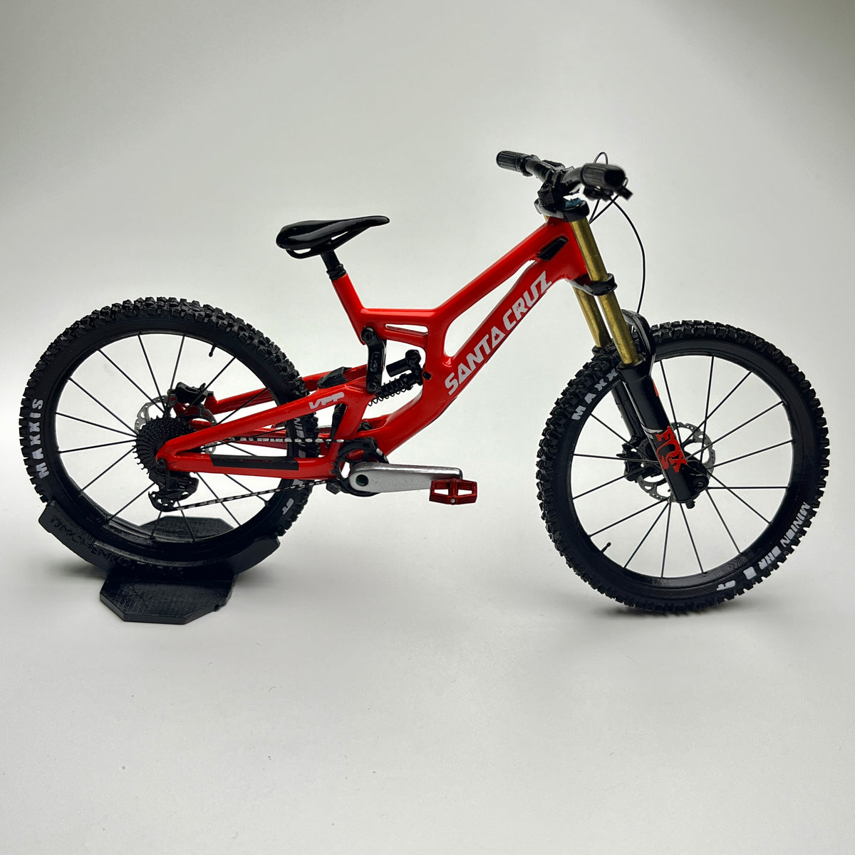 Santa Cruz V10 Scale Model | Miniature Bike Model