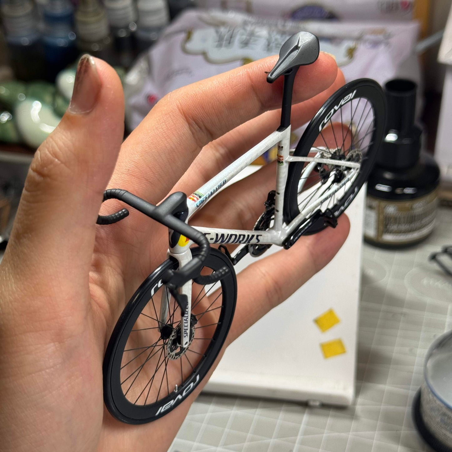 Specialized Tarmac SL8 LTD Red Bull BORA Hansgrohe Edition Miniatures Model 1:12 | Redbull Sworks Roadbike | Scale Models