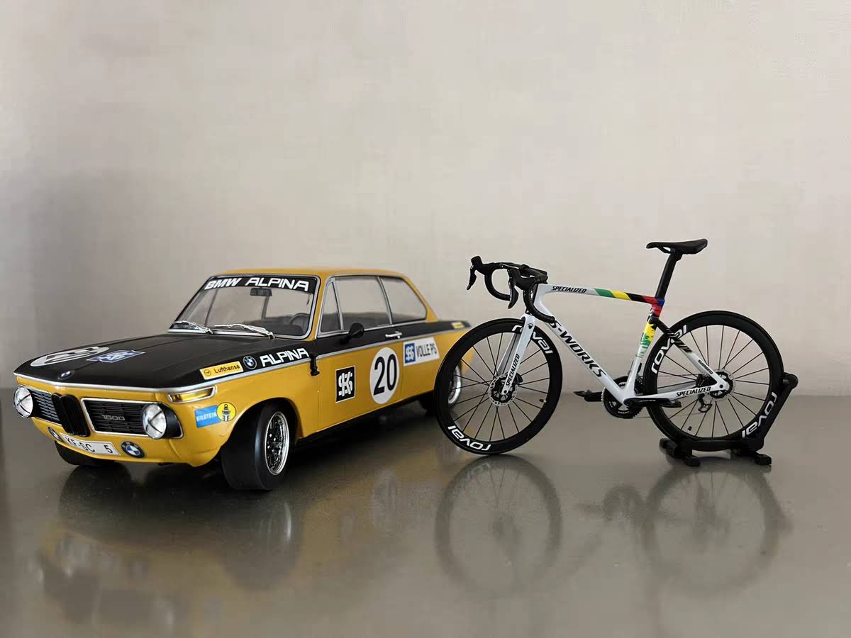 Miniaturas especializadas modelo 1:12 Sworks SL7 SL8 Venge Aethos Roadbike | Presente para seu companheiro ou para você mesmo Modelo em escala