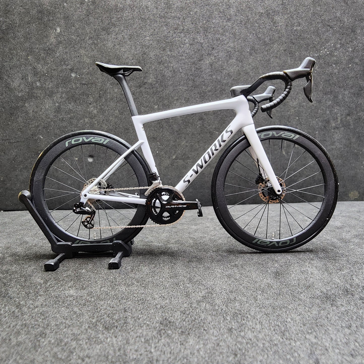 Specialized Miniatures Modello 1:12 Sworks SL7 SL8 Venge Aethos Roadbike | Regalo per il tuo amico o per te stesso. Modello in scala