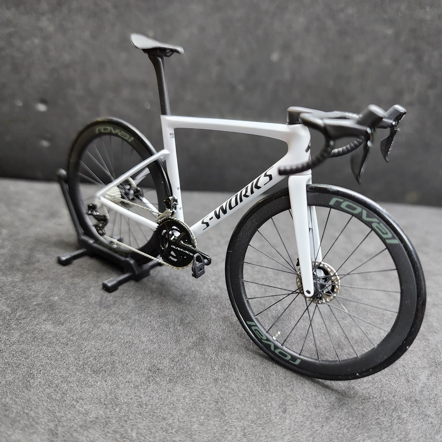 Miniaturas especializadas modelo 1:12 Sworks SL7 SL8 Venge Aethos Roadbike | Presente para seu companheiro ou para você mesmo Modelo em escala