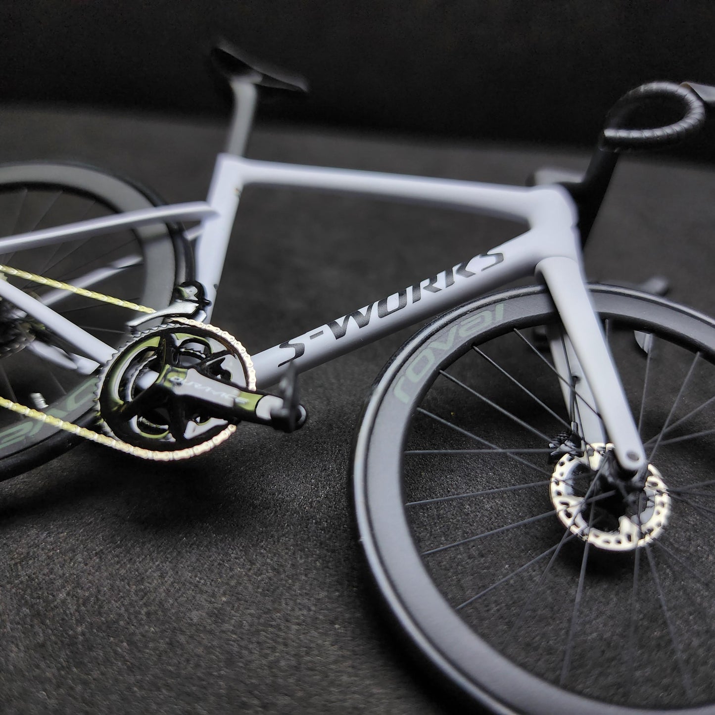 Miniaturas especializadas modelo 1:12 Sworks SL7 SL8 Venge Aethos Roadbike | Presente para seu companheiro ou para você mesmo Modelo em escala