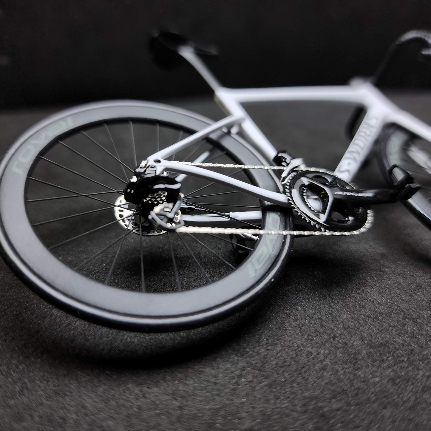 Miniaturas especializadas modelo 1:12 Sworks SL7 SL8 Venge Aethos Roadbike | Presente para seu companheiro ou para você mesmo Modelo em escala