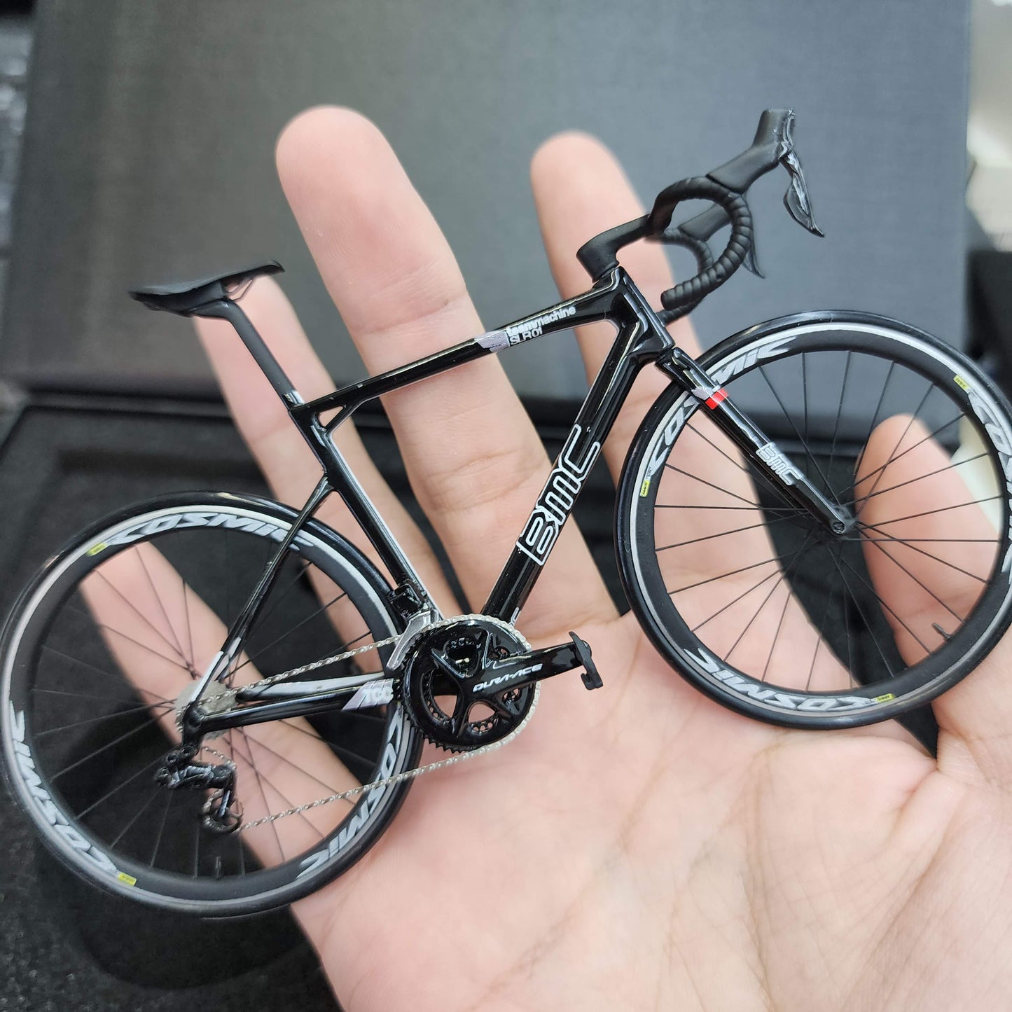 BMC Teammachine SLR 01 1:12 Modelo em miniatura personalizado