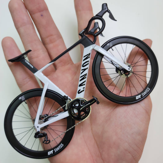 Canyon Aeroad CF SLX CFR Miniatures Model 1:12 Roadbike | MVDP | Scale Model Custom-Made Ultra Realistic