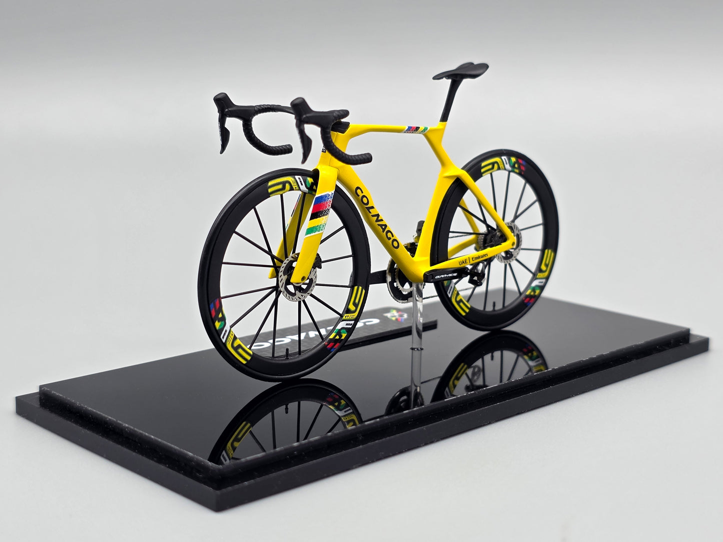 1:18 Colnago Y1Rs Miniatures Model Roadbike Display | Scale Model | Custom-Made Ultra Realistic