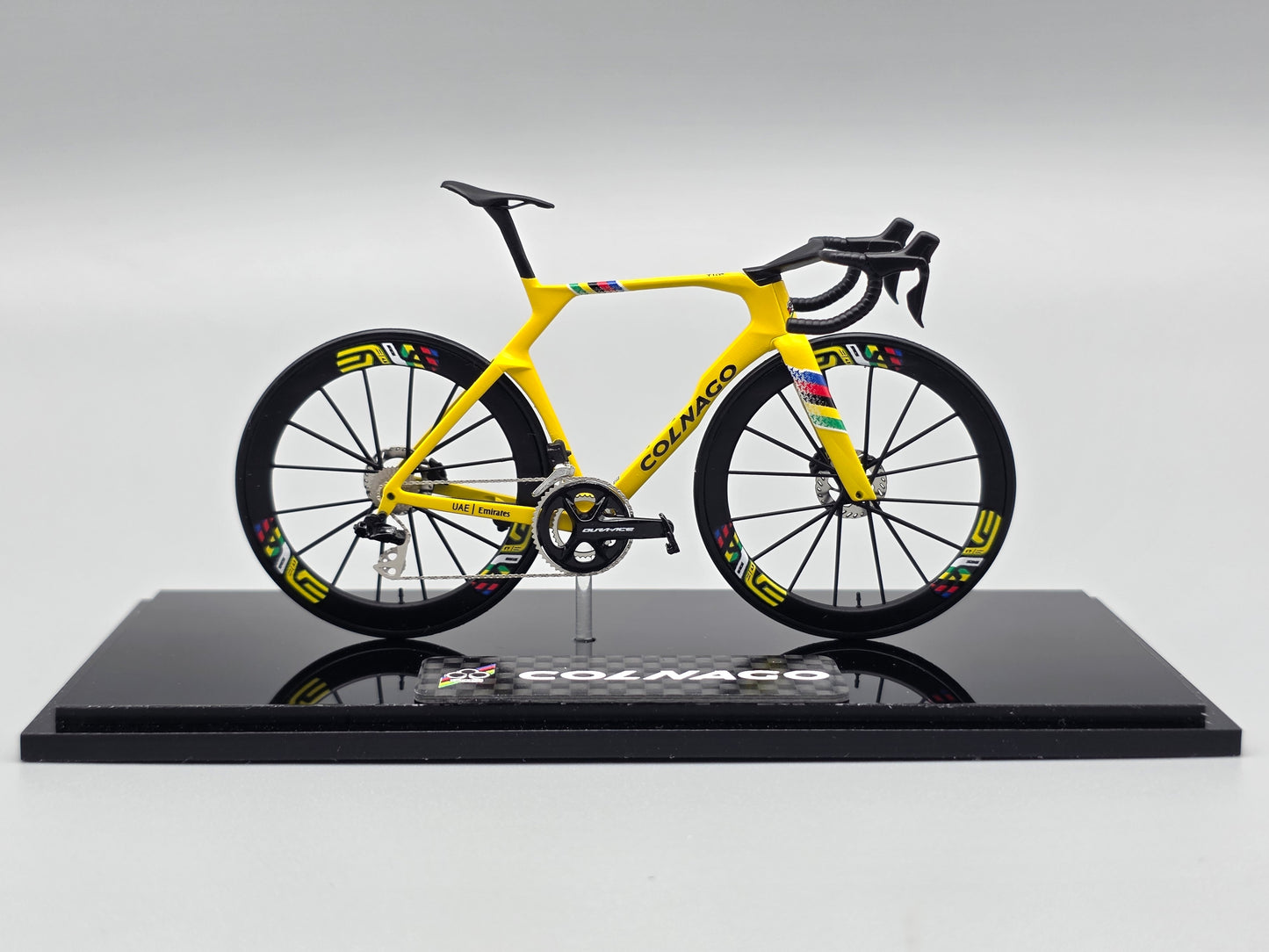 1:18 Colnago Y1Rs Miniatures Model Roadbike Display | Scale Model | Custom-Made Ultra Realistic