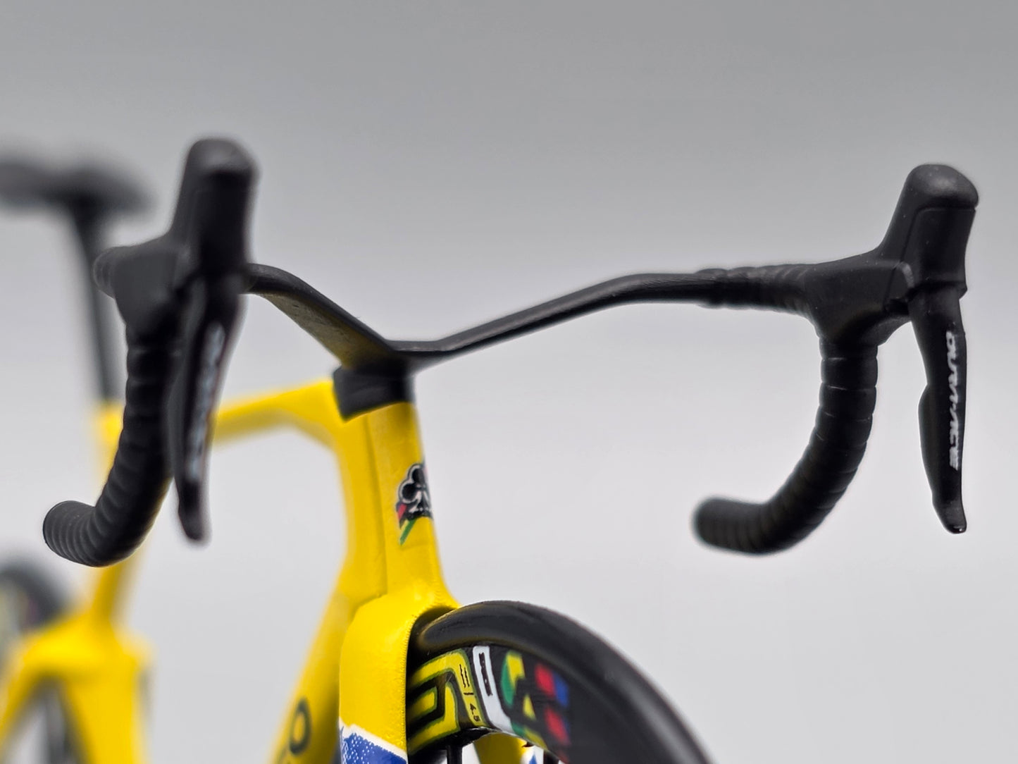 1:18 Colnago Y1Rs Miniatures Model Roadbike Display | Scale Model | Custom-Made Ultra Realistic