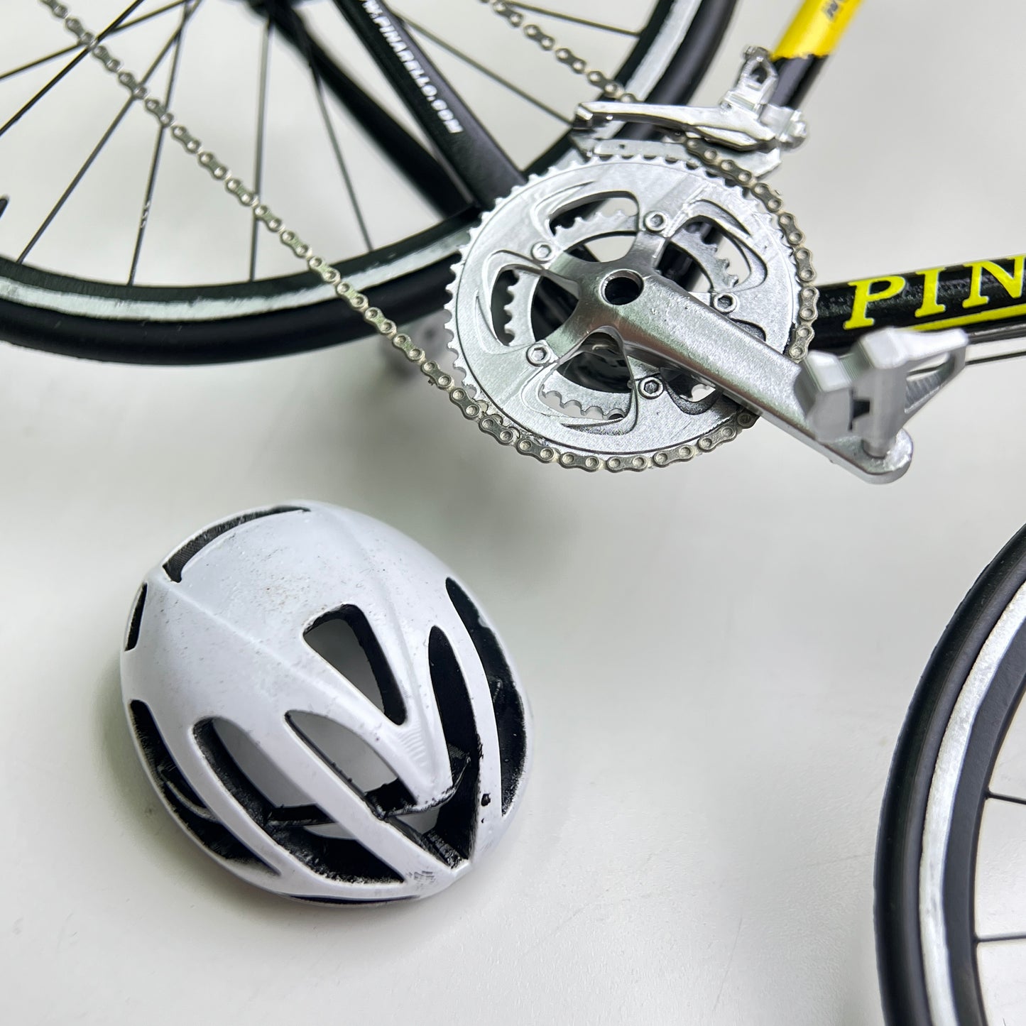 Pinarello Angliru Miniatures Model 1:12 Roadbike | Scale Model | Custom-Made Ultra Realistic