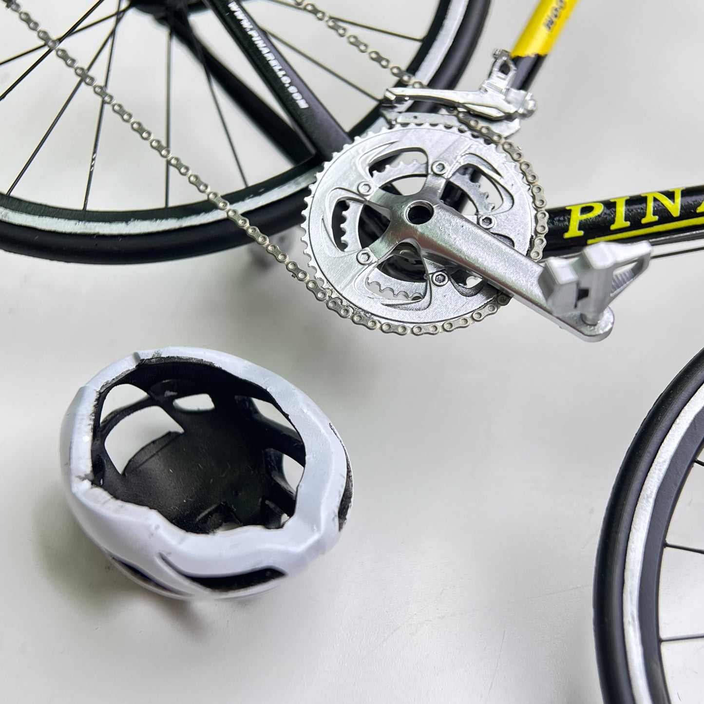 Pinarello Angliru Miniatures Model 1:12 Roadbike | Scale Model | Custom-Made Ultra Realistic