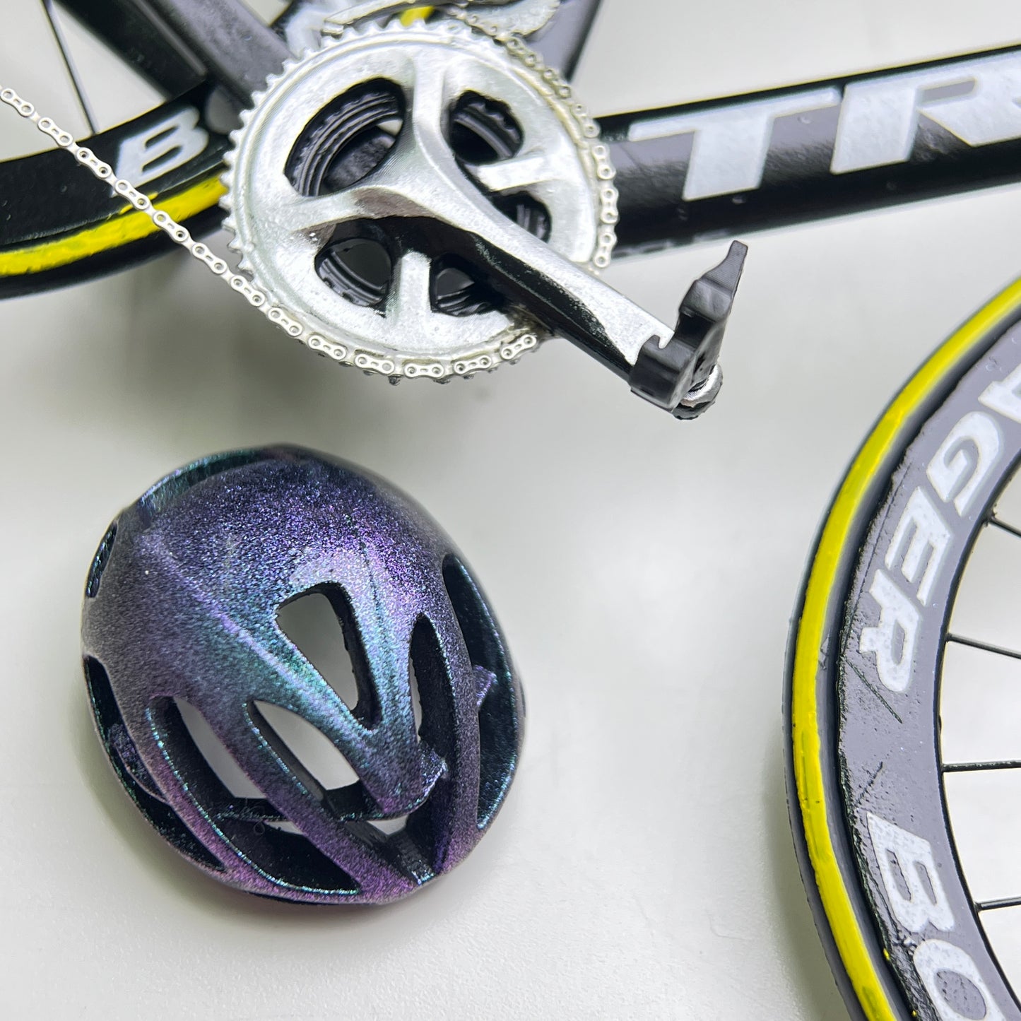 Trek Madone 9 Miniatures Model 1:12 Roadbike Cancellara | Scale Models | Custom-Made Ultra Realistic