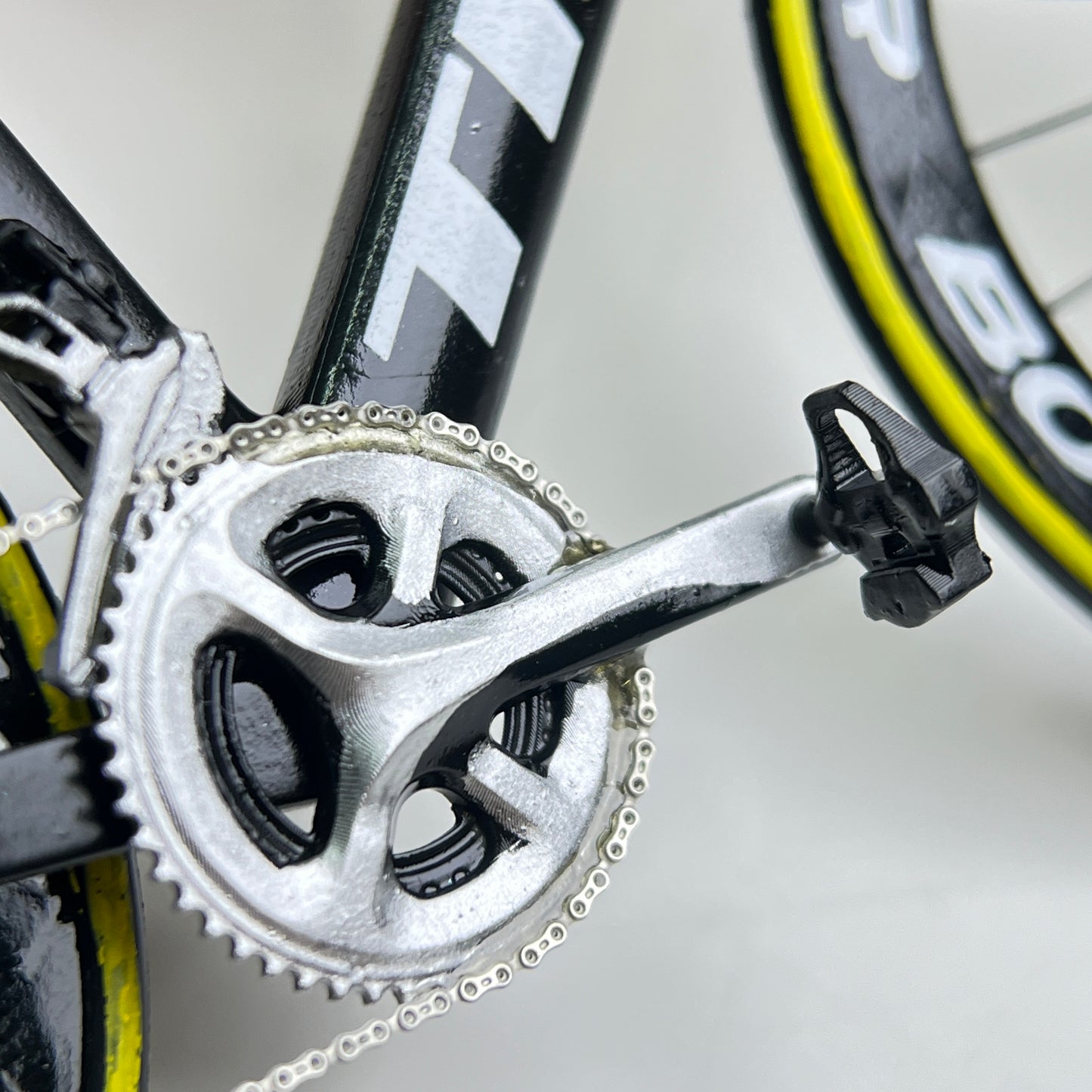 Trek Madone 9 Miniatures Model 1:12 Roadbike Cancellara | Scale Models | Custom-Made Ultra Realistic