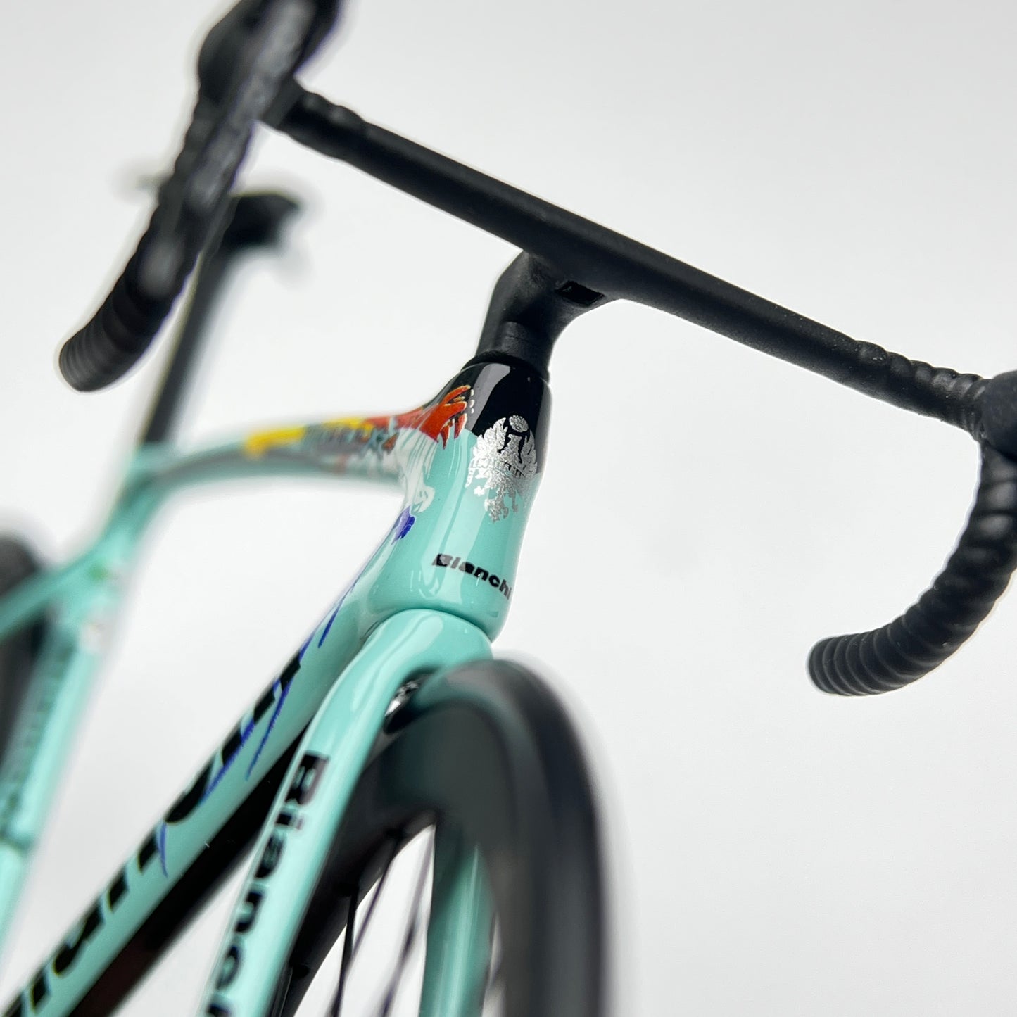 Bianchi Oltre XR4 Specialissima Miniaturas Modelo 1:12 Bicicleta de Carretera | Regalo para tu pareja o para ti mismo | Modelo a escala | Ultra realista hecho a medida