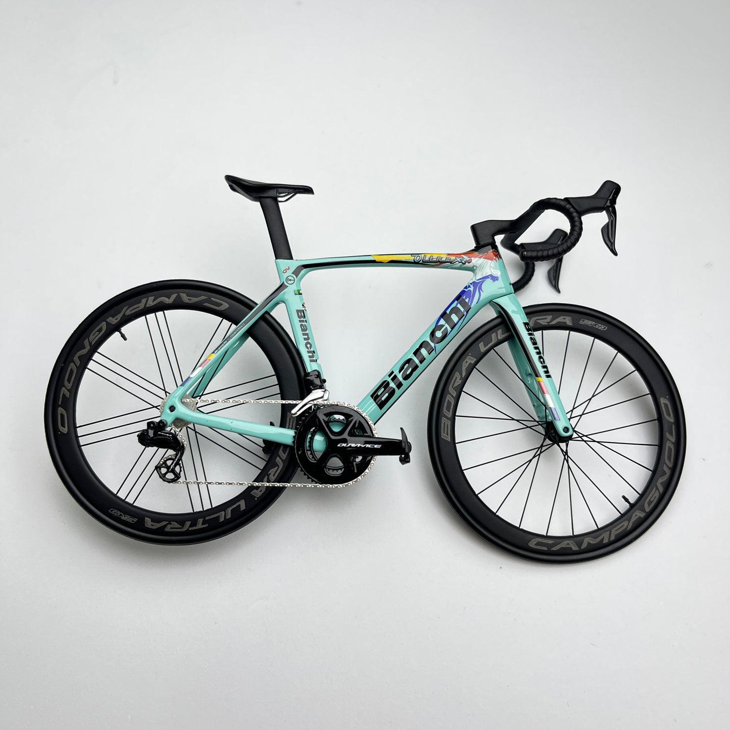 Bianchi Oltre XR4 Specialissima Miniaturas Modelo 1:12 Bicicleta de Carretera | Regalo para tu pareja o para ti mismo | Modelo a escala | Ultra realista hecho a medida