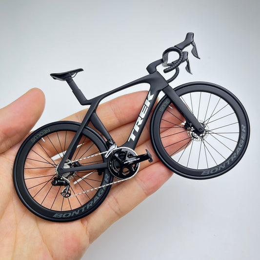 Trek Madone Gen 6 7 Miniaturas Modelo 1:12 Roadbike | Presente para seu companheiro ou para você mesmo | Modelo em escala | Ultra realista feito sob medida