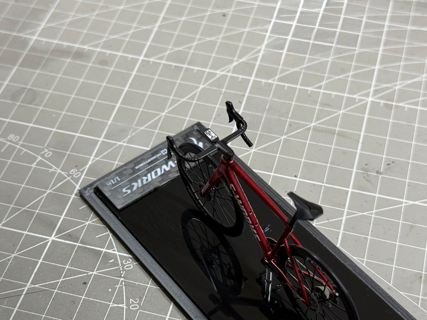 1:18 Specialized SL8 Single Colour Miniatures Model Roadbike Display | Scale Model | Custom-Made Ultra Realistic
