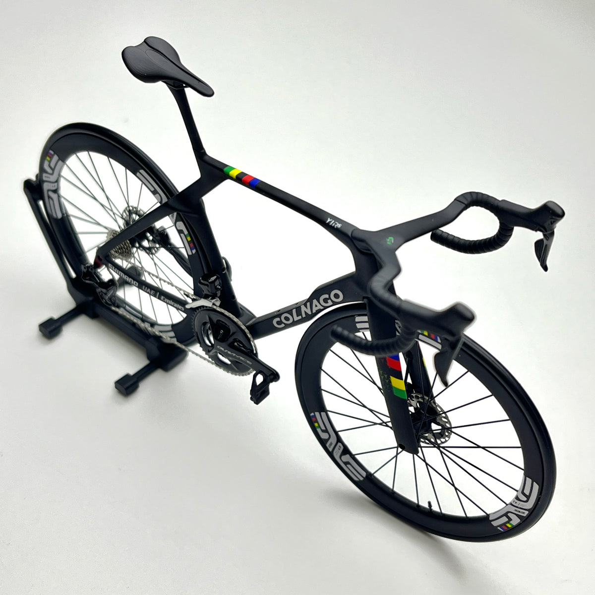 Bianchi Oltre XR4 Specialissima Miniatures Modèle 1:12 Vélo de route | Cadeau pour votre compagnon ou vous-même | Modèle réduit | Ultra réaliste sur mesure
