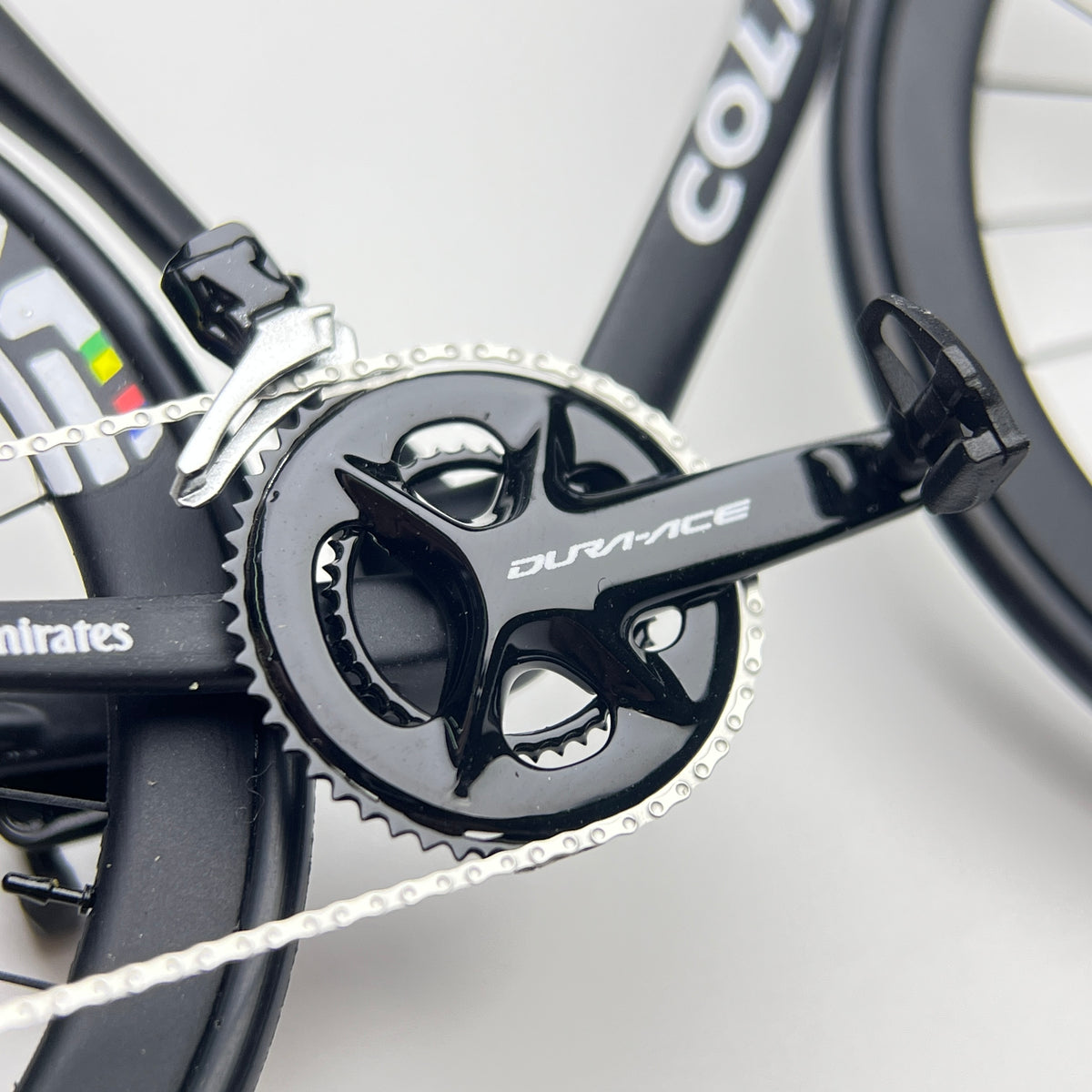 Bianchi Oltre XR4 Specialissima Miniatures Modèle 1:12 Vélo de route | Cadeau pour votre compagnon ou vous-même | Modèle réduit | Ultra réaliste sur mesure