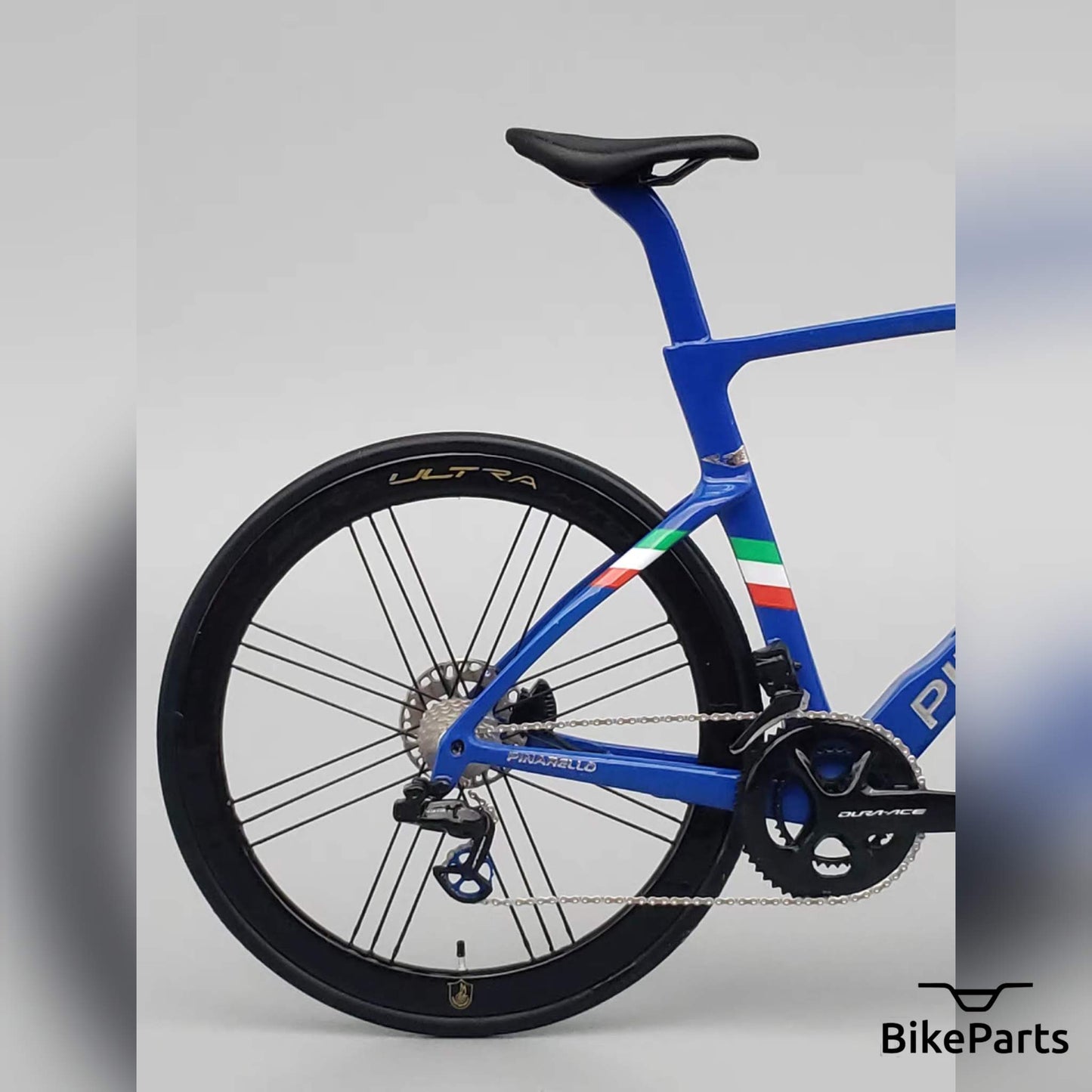 Pinarello Dogma FX F12 F10 F8 Modèle miniature 1:12 Vélo de route | Cadeau pour votre compagnon ou vous-même | Modèle réduit | Modèle miniature sur mesure