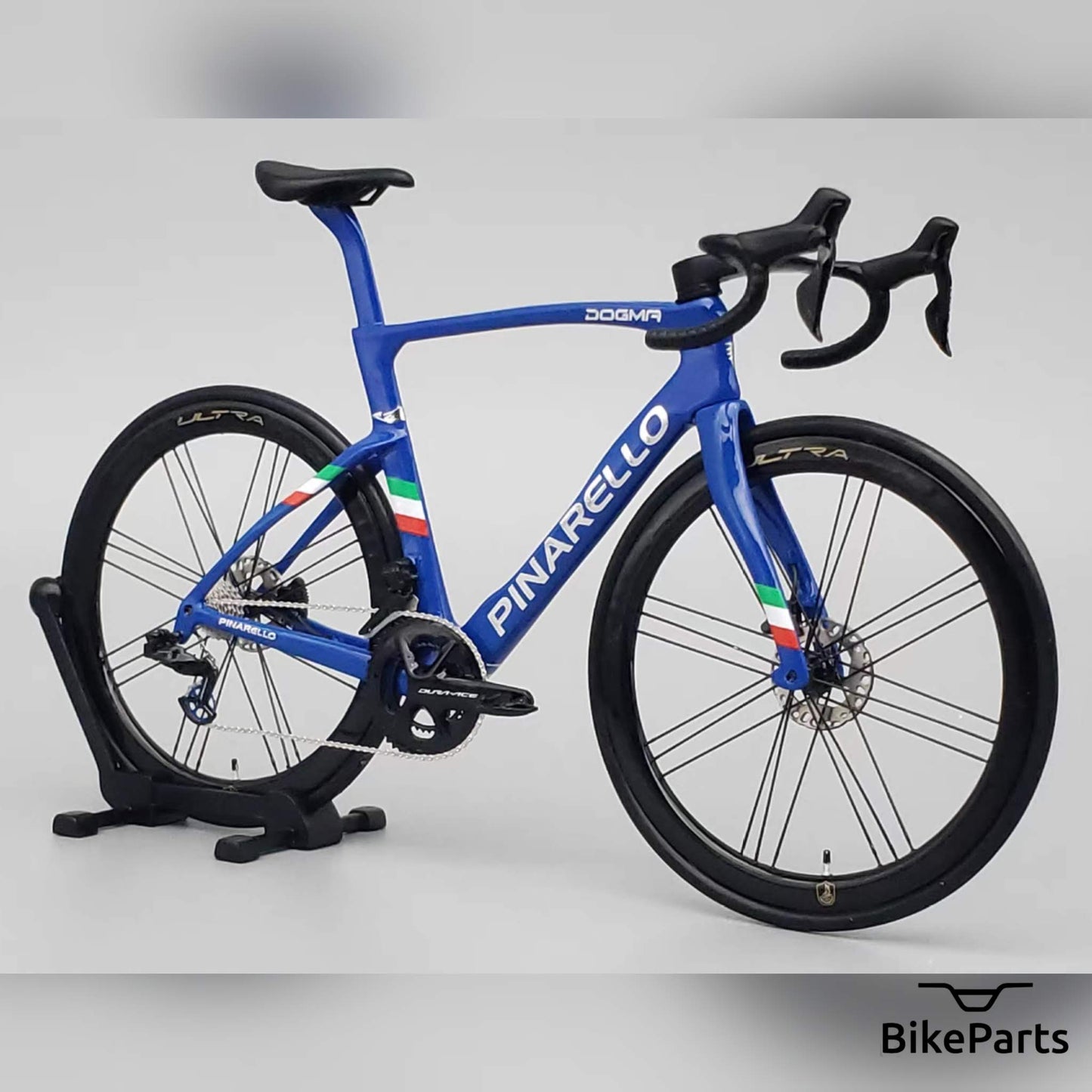 Pinarello Dogma FX F12 F10 F8 miniatuurmodel 1:12 racefiets | Cadeau voor je partner of jezelf | Schaalmodel | Op maat gemaakt miniatuurmodel