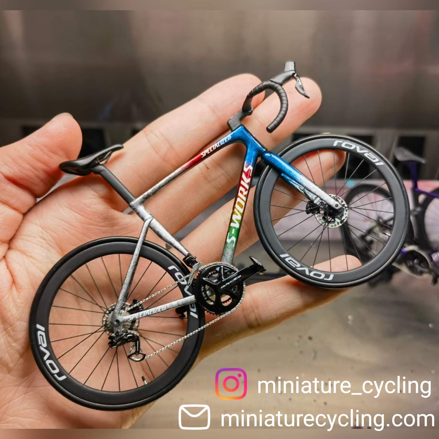 Miniaturas especializadas modelo 1:12 Sworks SL7 SL8 Venge Aethos Roadbike | Presente para seu companheiro ou para você mesmo Modelo em escala