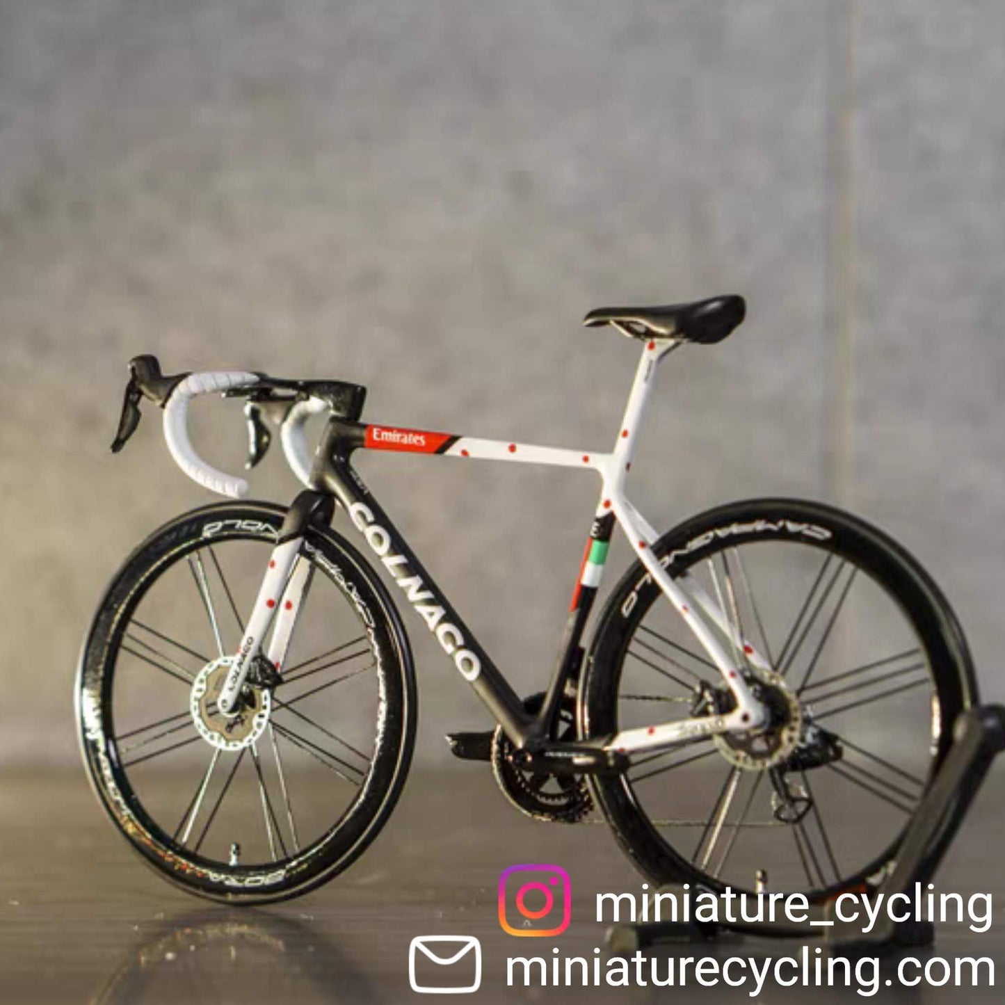 Colnago V3RS 미니어처 모델 1:12 매우 사실적 | Pogacar TDF 2022 UAE