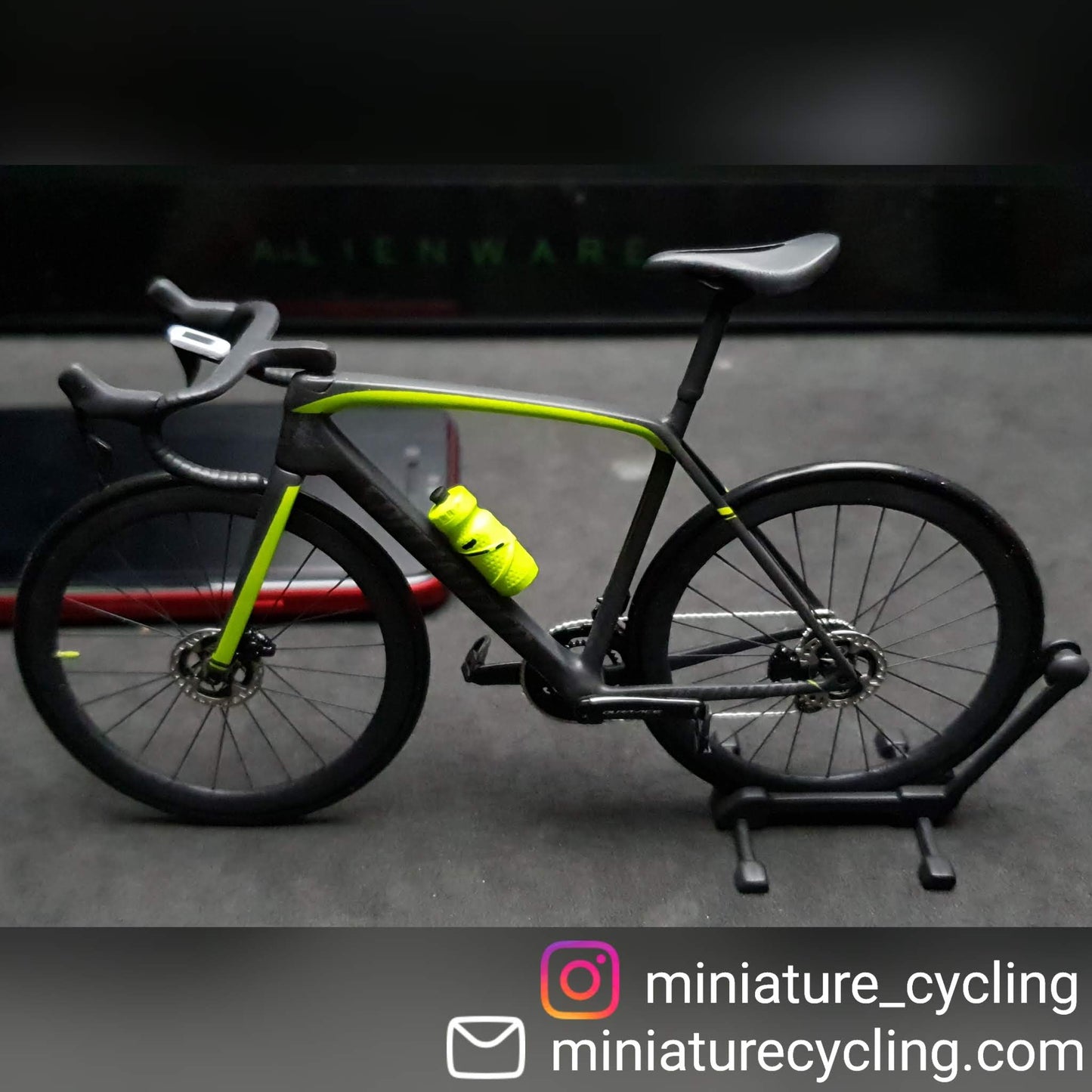 전문화된 Tarmac SL5 Sworks 미니어처 모델 1:12 로드바이크 | 친구나 자신을 위한 선물 | 스케일 모델 | 맞춤형 초현실적