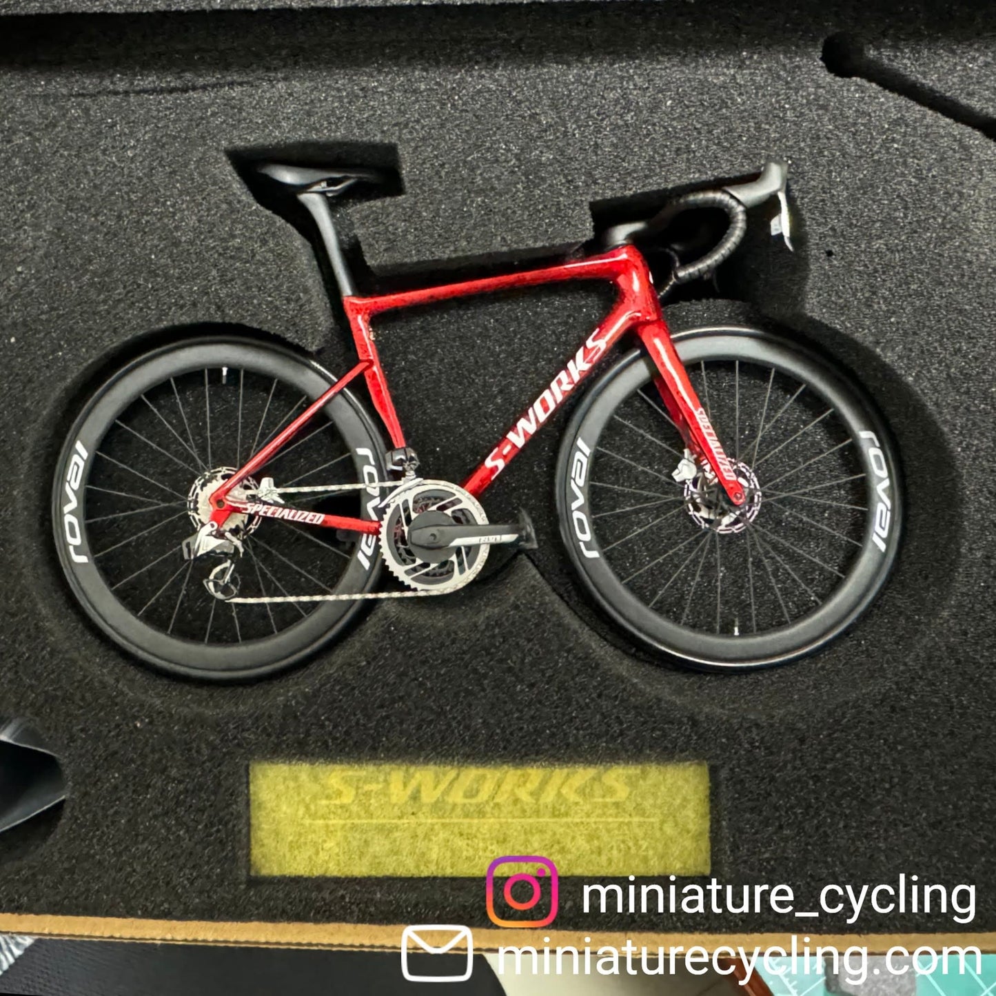 Specialized Miniatures Modèle 1:12 Sworks SL7 SL8 Venge Aethos Roadbike | Cadeau pour votre partenaire ou vous-même