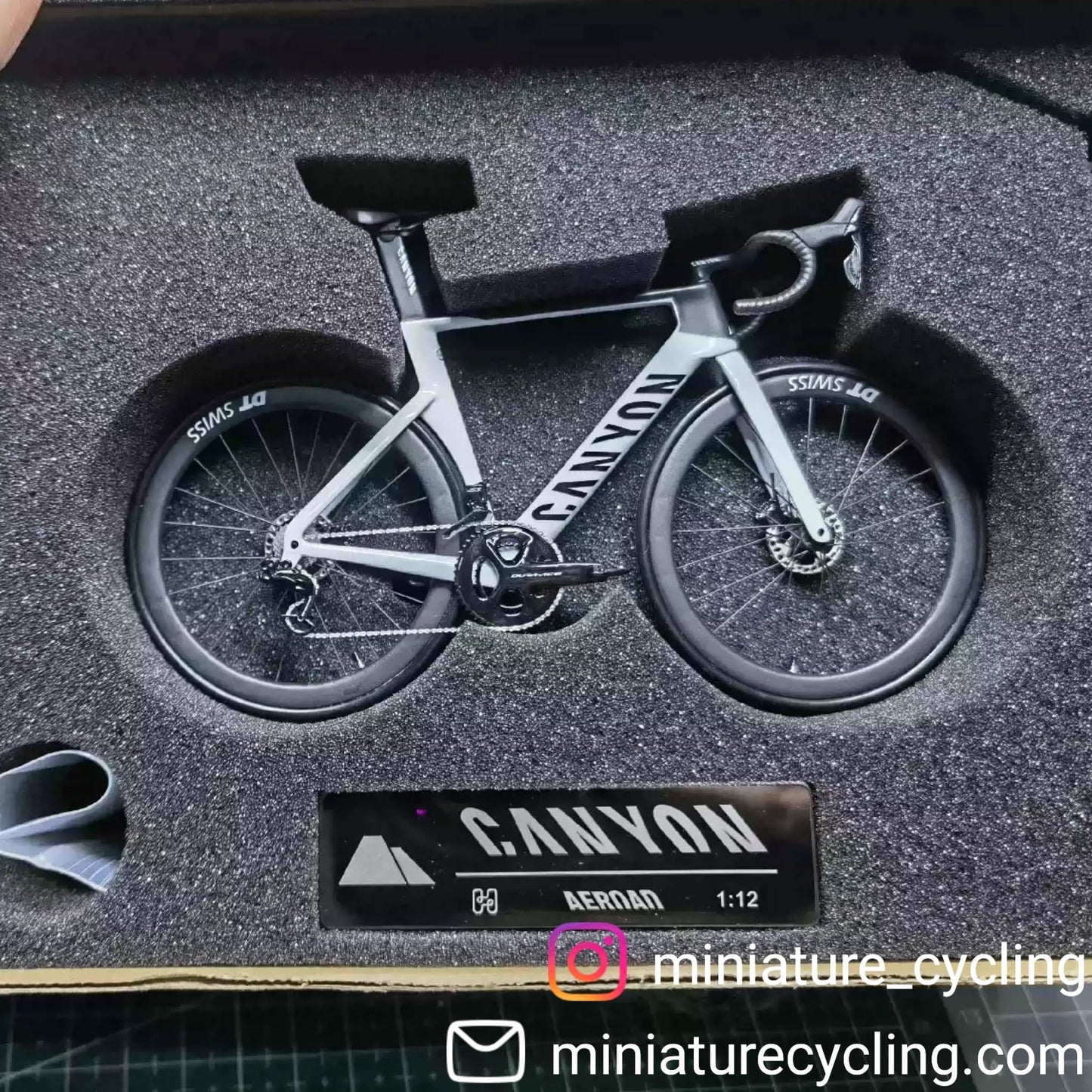 Canyon Aeroad CF SLX CFR miniaturen model 1:12 racefiets | MVDP Cadeau voor je partner of jezelf | Schaalmodel op maat gemaakt Ultra realistisch