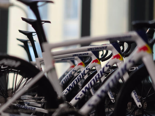 1:18 Specialized SL8 Red Bull Miniatures Model Roadbike Display | Scale Model | Custom-Made Ultra Realistic