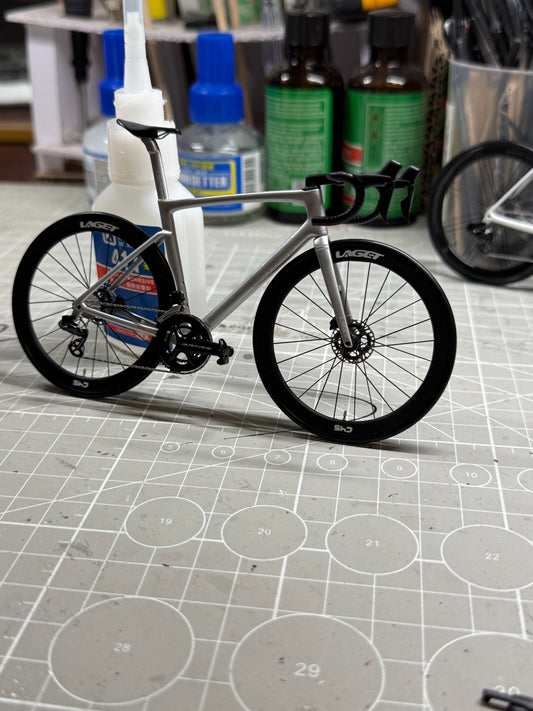 Laget Pioneer One | 1:12 Ultra Realistic scale model