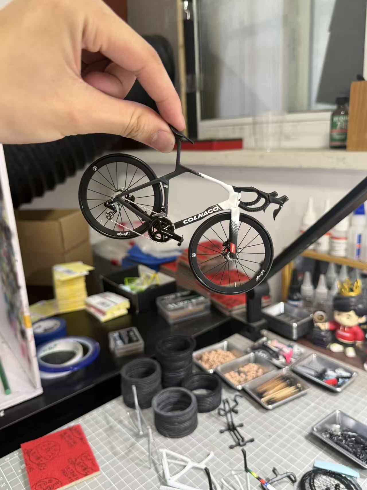 Bianchi Oltre XR4 Specialissima 미니어처 모델 1:12 로드바이크 | 친구나 자신을 위한 선물 | 스케일 모델 | 맞춤형 초현실적